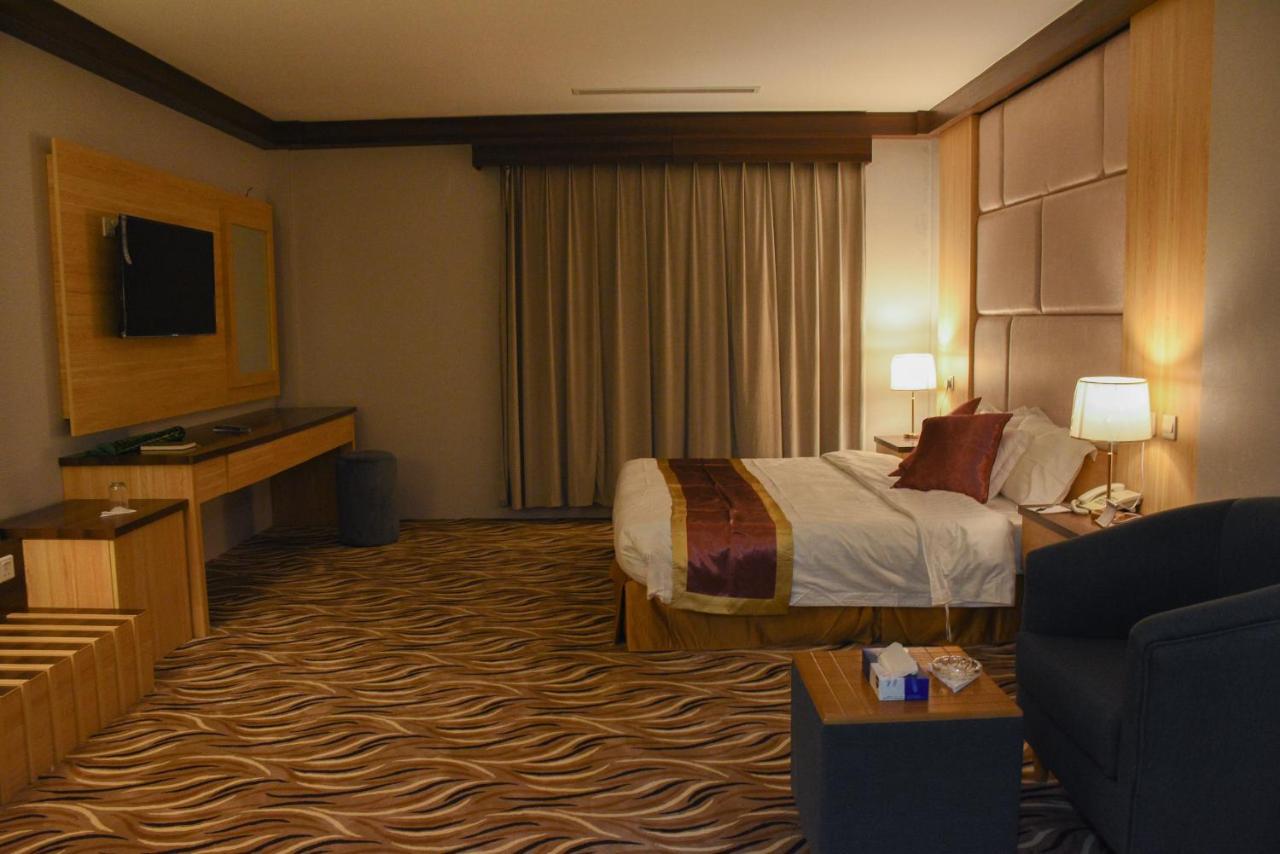 Florida Inn Hotel Necran Dış mekan fotoğraf