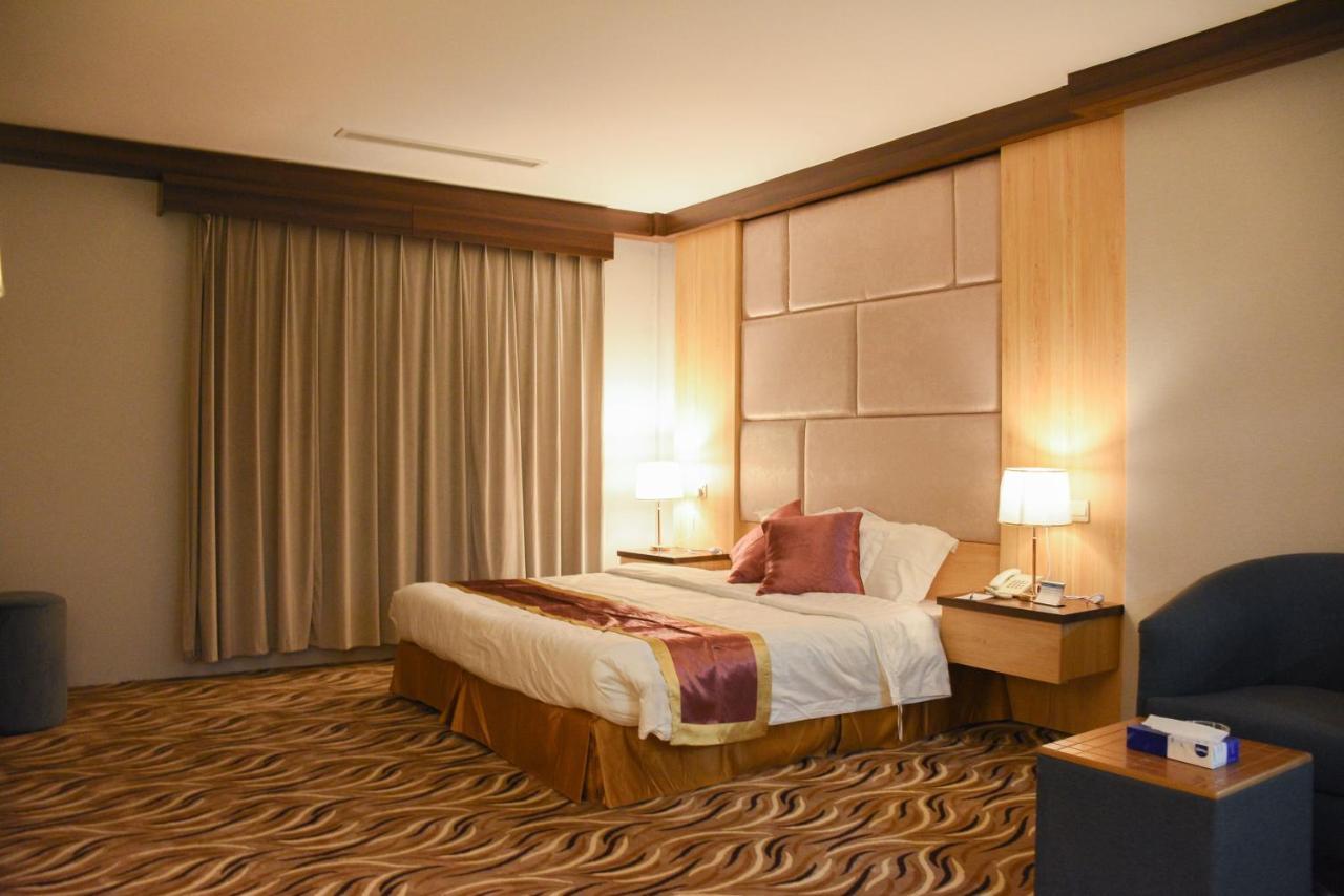 Florida Inn Hotel Necran Dış mekan fotoğraf